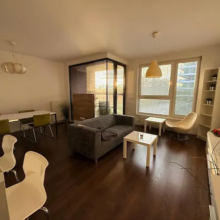 2 Bedroom With Great Location And Air Conditioning And Parking Bratislava