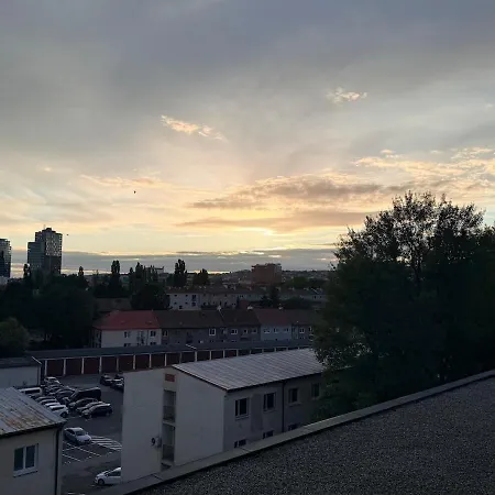 Lägenhet 2 Bedroom With Great Location And Air Conditioning And Parking Bratislava
