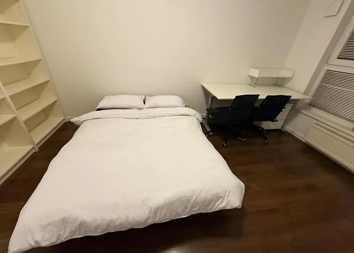 2 Bedroom With Great Location And Air Conditioning And Parking Apartmán *