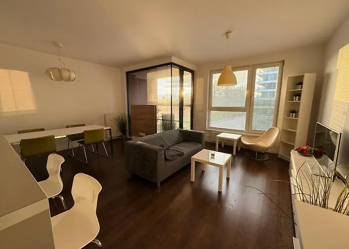 2 Bedroom With Great Location And Air Conditioning And Parking Bratislava