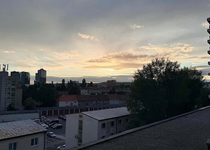 Apartmán 2 Bedroom With Great Location And Air Conditioning And Parking Bratislava